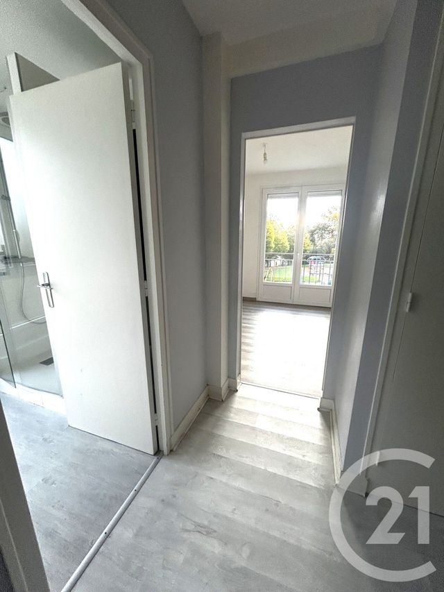 Appartement F3 à vendre - 3 pièces - 66.08 m2 - ST LO - 50 - BASSE-NORMANDIE - Century 21 Delucimmo