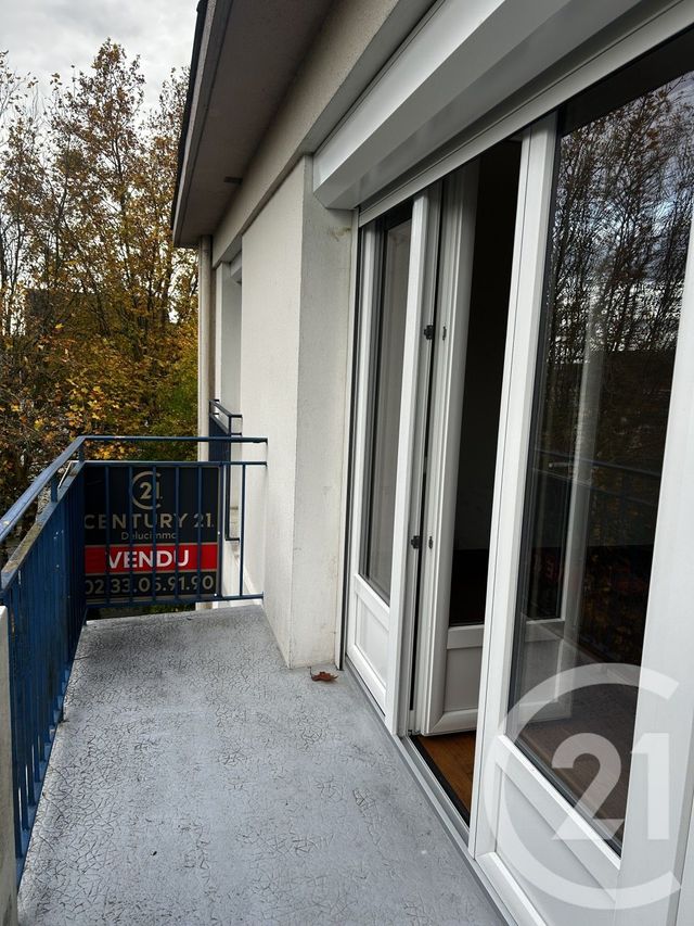 Appartement F3 à vendre - 3 pièces - 66.08 m2 - ST LO - 50 - BASSE-NORMANDIE - Century 21 Delucimmo