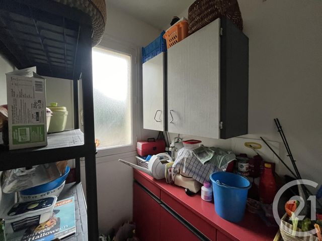 Appartement F3 à vendre - 3 pièces - 83.6 m2 - ST LO - 50 - BASSE-NORMANDIE - Century 21 Delucimmo