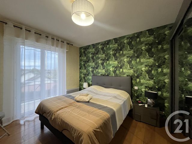 Appartement F3 à vendre - 3 pièces - 83.6 m2 - ST LO - 50 - BASSE-NORMANDIE - Century 21 Delucimmo