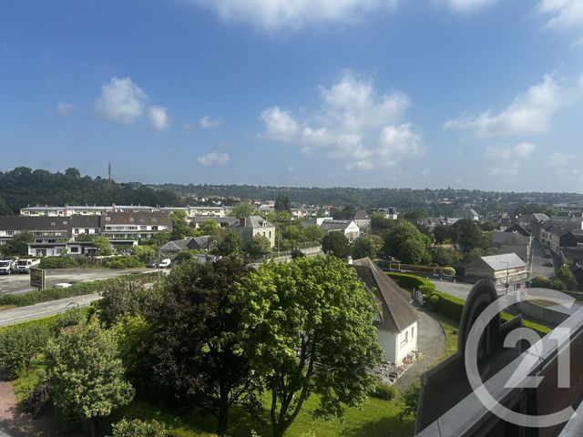 Afficher la photo en grand Appartement F2 à vendre - 2 pièces - 42.42 m2 - ST LO - 50 - BASSE-NORMANDIE - Century 21 Delucimmo