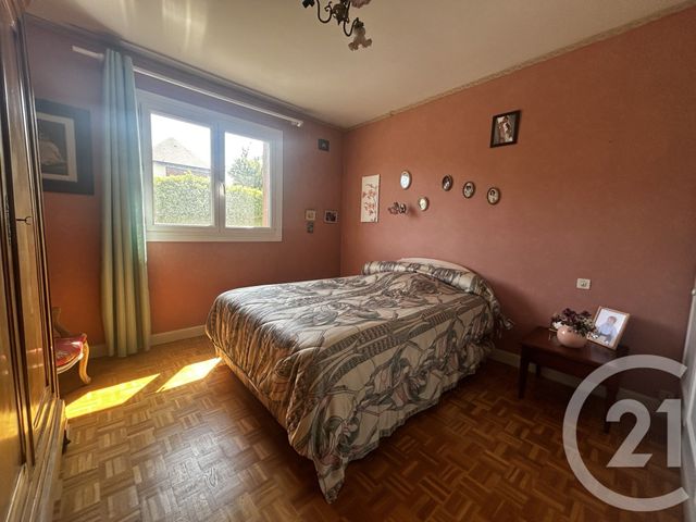 Afficher la photo en grand Appartement F2 à vendre - 3 pièces - 65.59 m2 - ST LO - 50 - BASSE-NORMANDIE - Century 21 Delucimmo