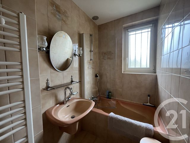 maison à vendre - 4 pièces - 73.49 m2 - ST LO - 50 - BASSE-NORMANDIE - Century 21 Delucimmo