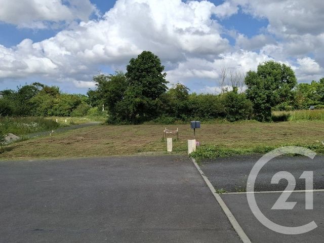 Afficher la photo en grand terrain à vendre - 667.0 m2 - ST CLAIR SUR L ELLE - 50 - BASSE-NORMANDIE - Century 21 Delucimmo
