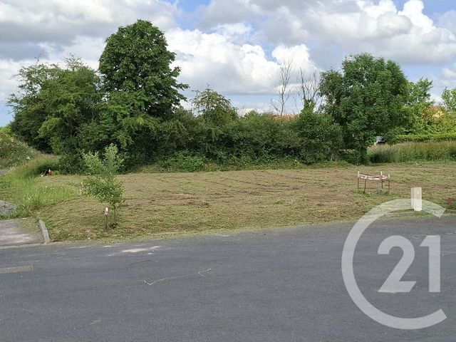 Afficher la photo en grand terrain à vendre - 667.0 m2 - ST CLAIR SUR L ELLE - 50 - BASSE-NORMANDIE - Century 21 Delucimmo