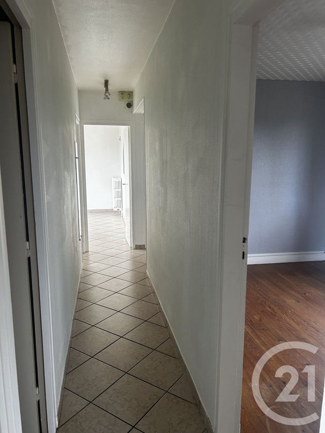 Afficher la photo en grand maison à vendre - 5 pièces - 72.11 m2 - CONDE SUR VIRE - 50 - BASSE-NORMANDIE - Century 21 Delucimmo