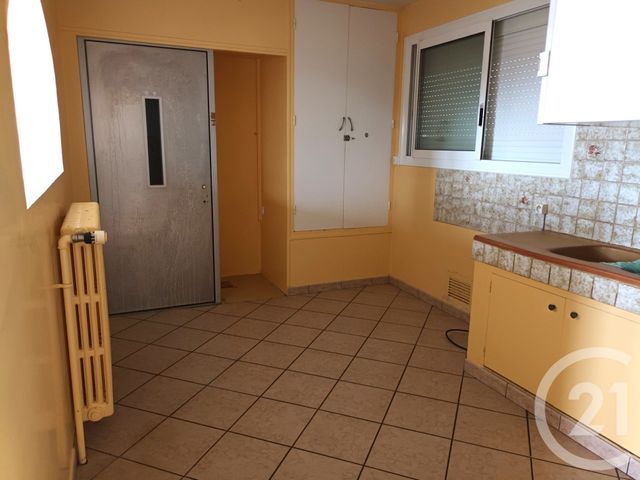 Afficher la photo en grand maison à vendre - 5 pièces - 72.11 m2 - CONDE SUR VIRE - 50 - BASSE-NORMANDIE - Century 21 Delucimmo