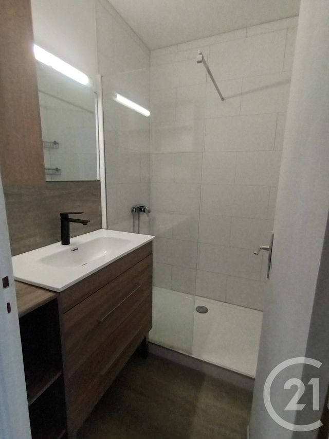 Appartement Studio à vendre - 1 pièce - 29.0 m2 - ST LO - 50 - BASSE-NORMANDIE - Century 21 Delucimmo