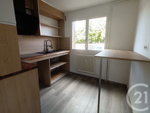 Appartement Studio à vendre - 1 pièce - 29.0 m2 - ST LO - 50 - BASSE-NORMANDIE - Century 21 Delucimmo