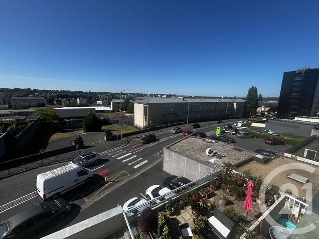 Afficher la photo en grand Appartement F2 à vendre - 2 pièces - 45.06 m2 - ST LO - 50 - BASSE-NORMANDIE - Century 21 Delucimmo