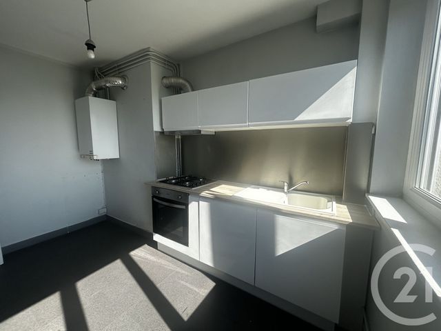 Afficher la photo en grand Appartement F2 à vendre - 2 pièces - 45.06 m2 - ST LO - 50 - BASSE-NORMANDIE - Century 21 Delucimmo