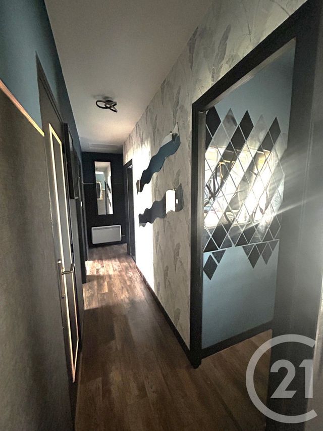 maison à vendre - 7 pièces - 161.0 m2 - ST LO - 50 - BASSE-NORMANDIE - Century 21 Delucimmo