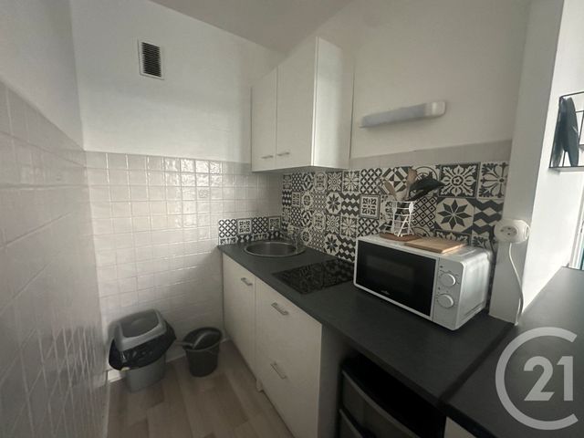 Appartement F1 à louer - 1 pièce - 26.09 m2 - ST LO - 50 - BASSE-NORMANDIE - Century 21 Delucimmo