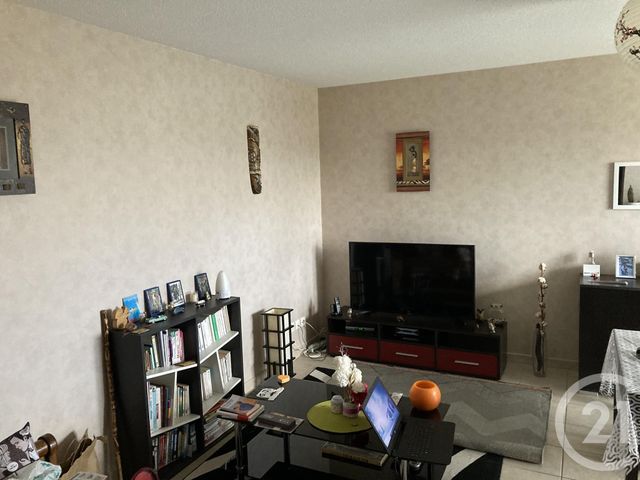 Afficher la photo en grand Appartement F2 à vendre - 3 pièces - 48.4 m2 - AGNEAUX - 50 - BASSE-NORMANDIE - Century 21 Delucimmo