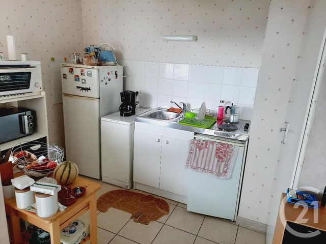 Afficher la photo en grand Appartement F2 à vendre - 3 pièces - 48.4 m2 - AGNEAUX - 50 - BASSE-NORMANDIE - Century 21 Delucimmo